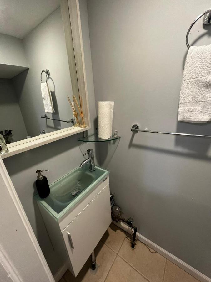 Tuscany 2900 - Classic Italian Style 3br W Parking Near Airport *