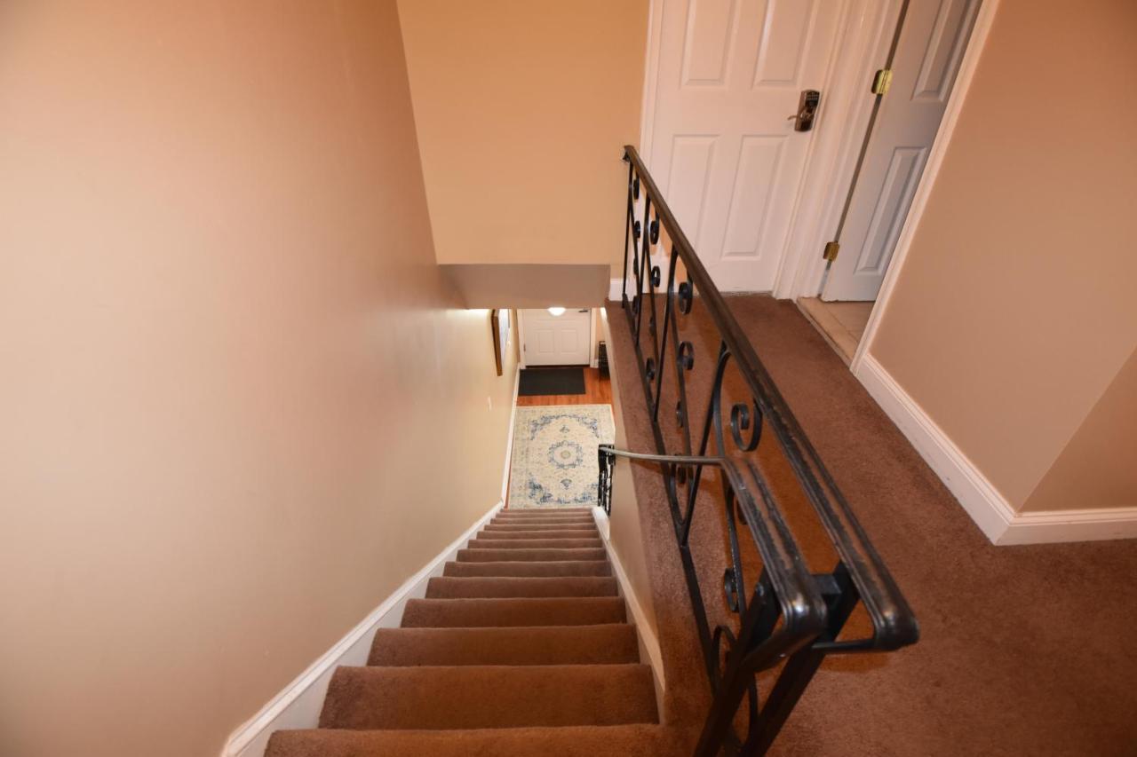 Tuscany 2900 - Classic Italian Style 3br W Parking Near Airport Apartment *