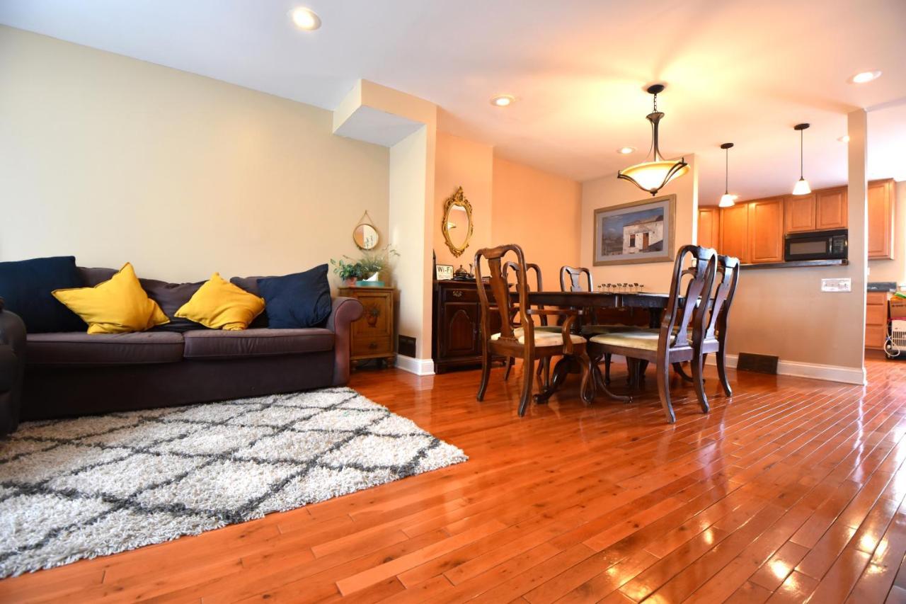 Tuscany 2900 - Classic Italian Style 3br W Parking Near Airport * Philadelphia