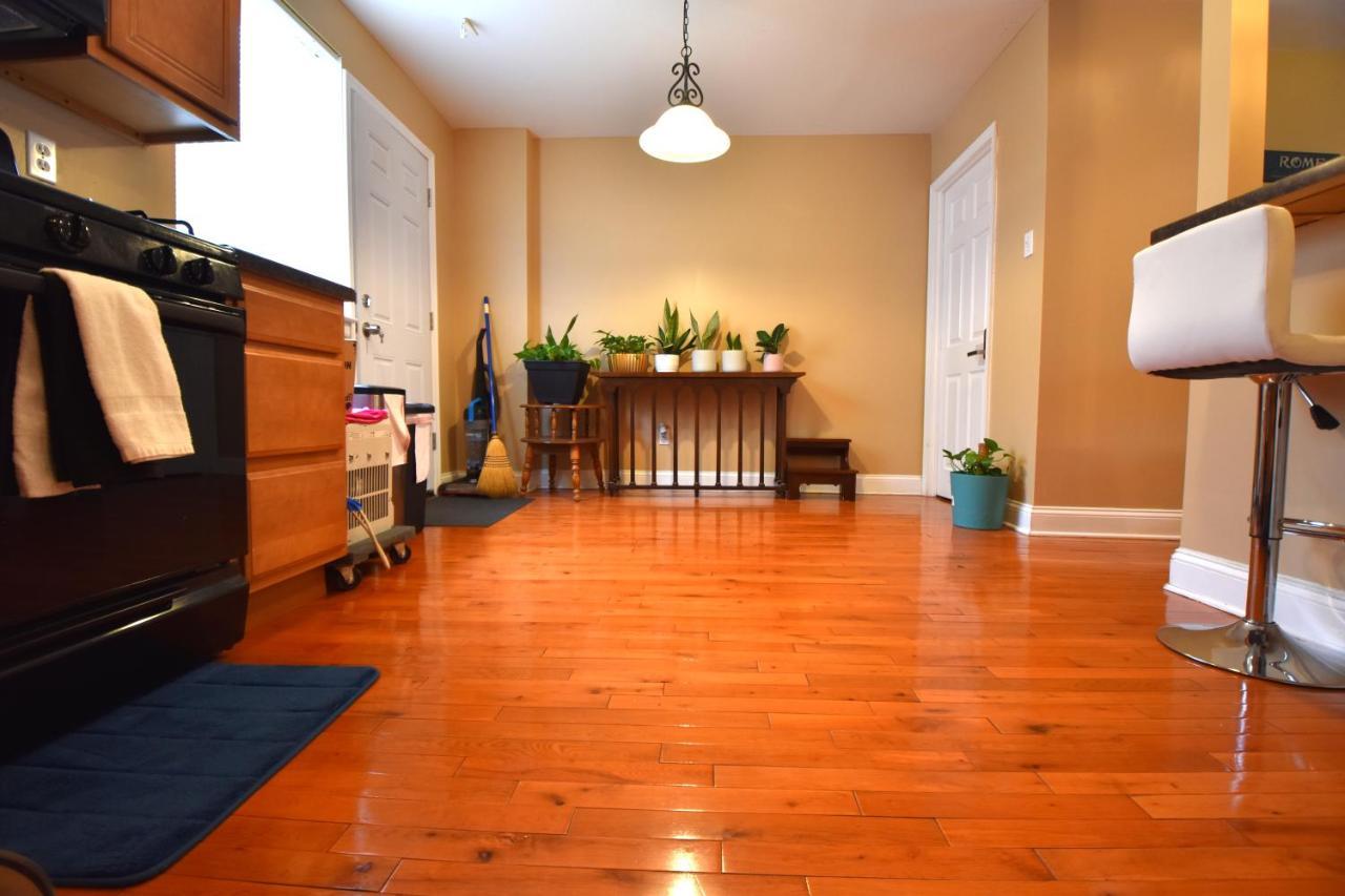 Tuscany 2900 - Classic Italian Style 3br W Parking Near Airport Philadelphia