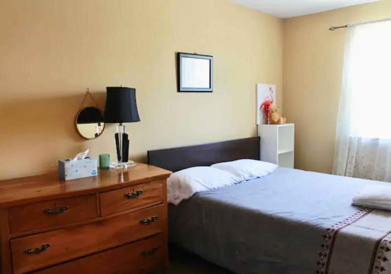 Tuscany 2900 - Classic Italian Style 3br W Parking Near Airport