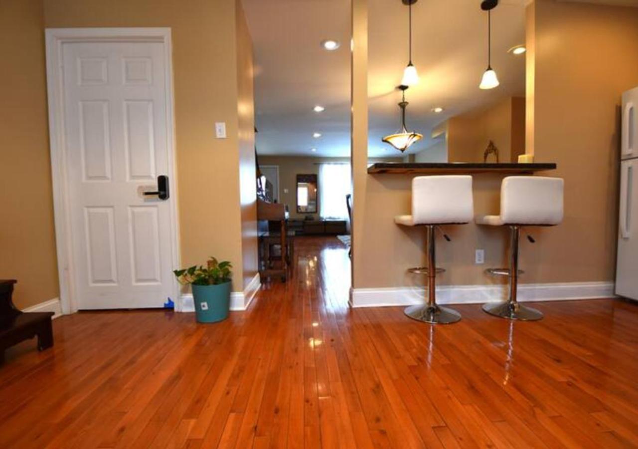 Apartment Tuscany 2900 - Classic Italian Style 3br W Parking Near Airport Philadelphia